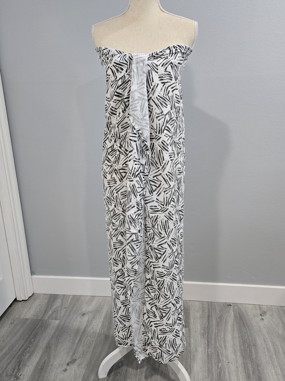 Aden + anais Lightweight Black & White Printed Cover-up